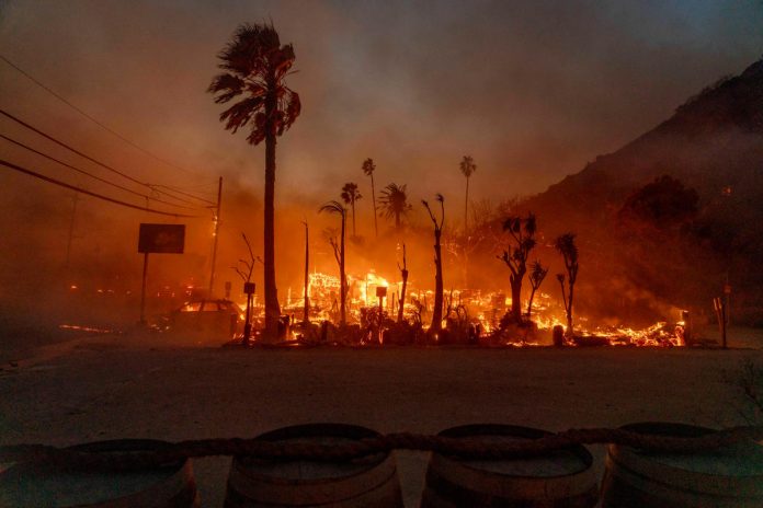 California wildfires: How smoke, poor air quality can impact health of people hundreds of miles from Los Angeles