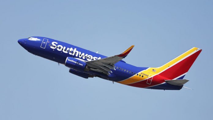 Super Bowl 2025 flights, hotels see major price hike ahead of big game