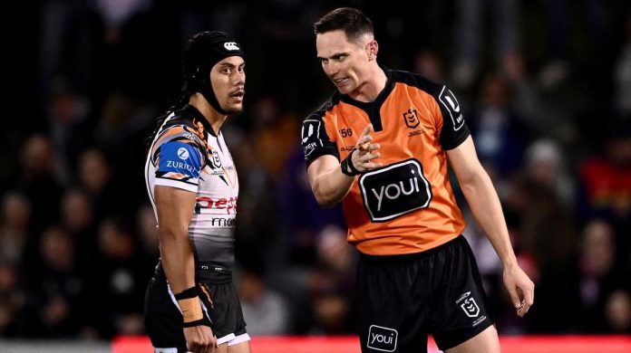 Benji Marshall refuses Jarome Luai question after Wests Tigers defeat to New Zealand Warriors